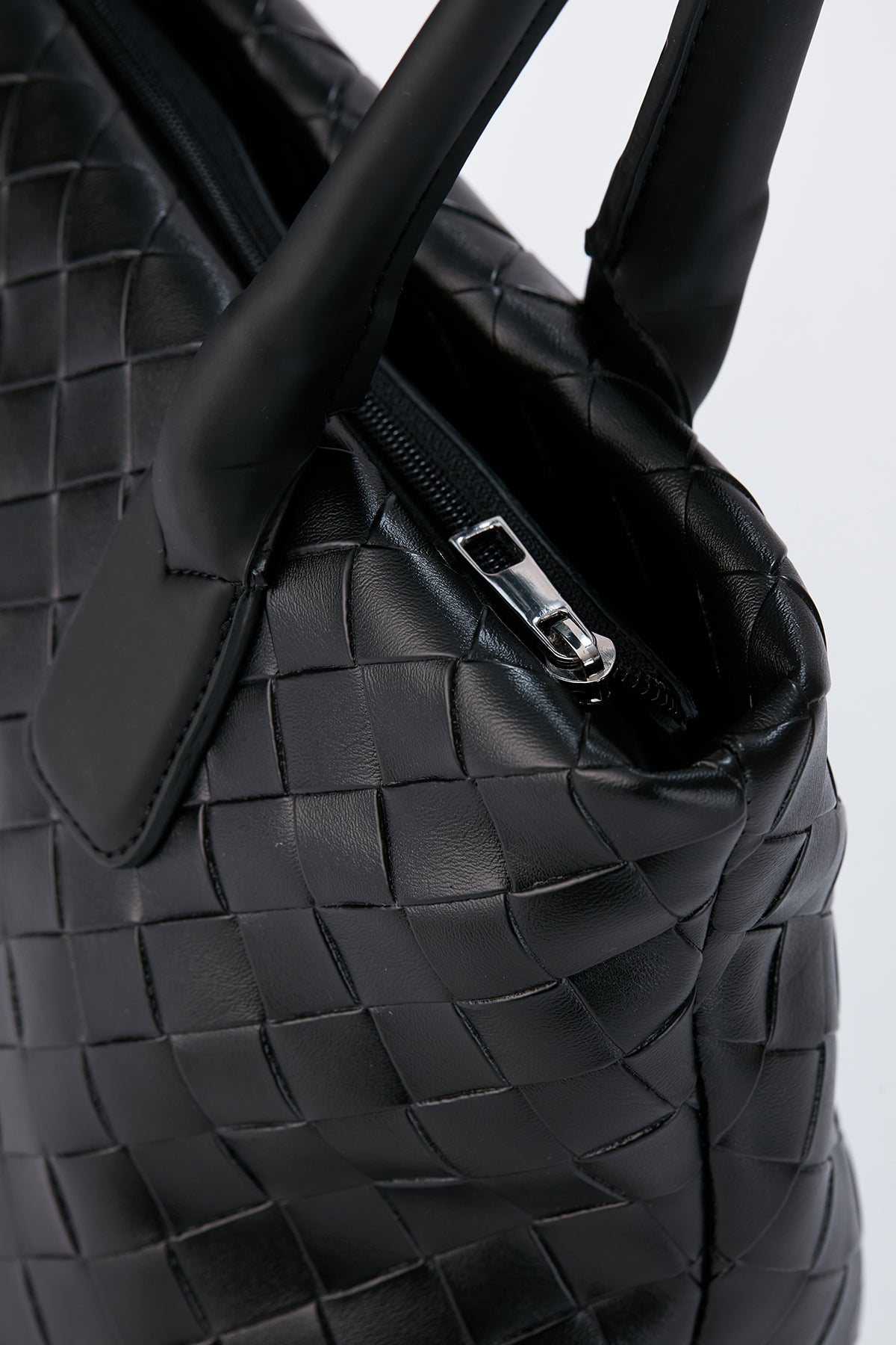 Braided Pu Leather Shoulder Bag - Black