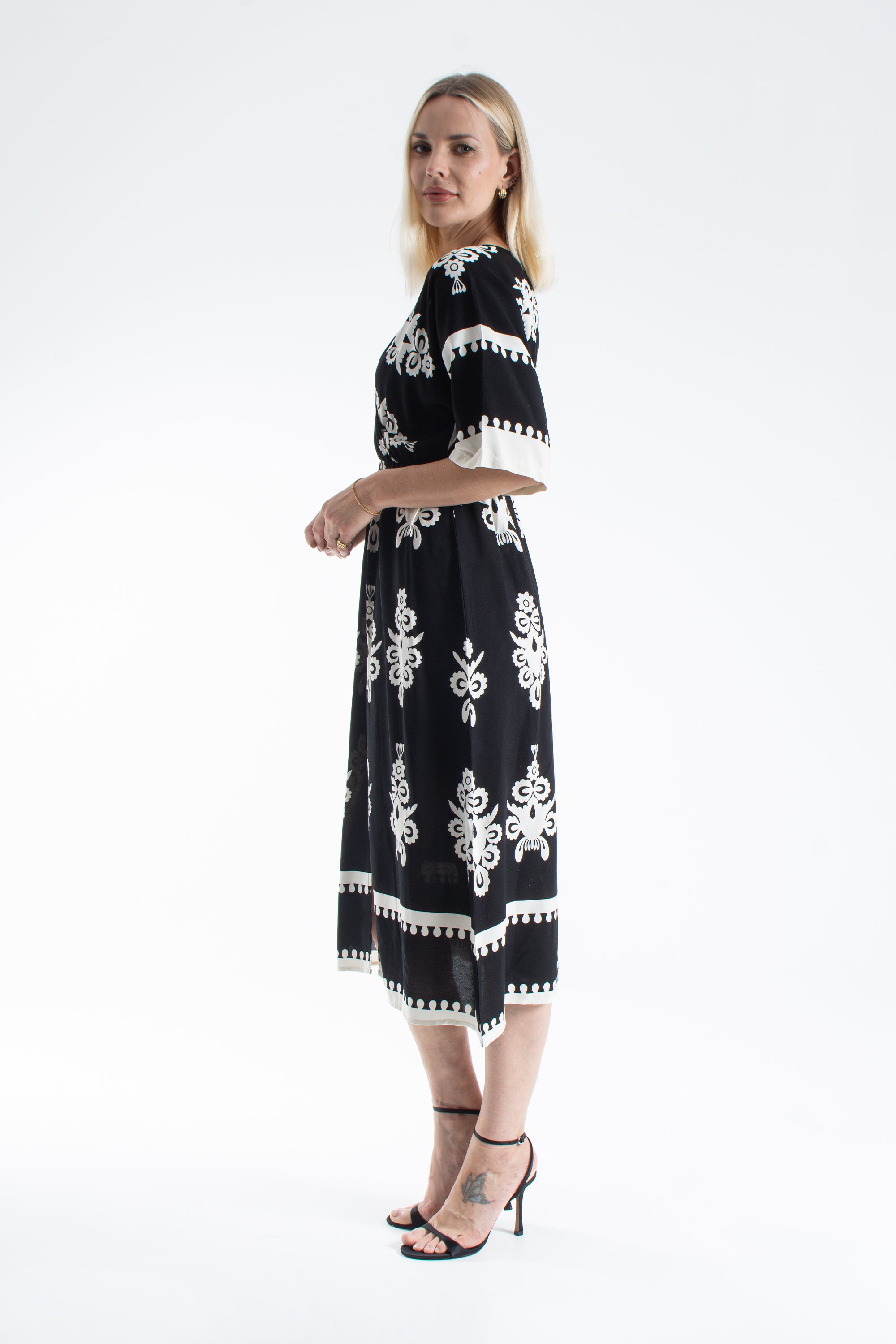 Womens Viscose  Printed Ornamental Floral Midi Dress
