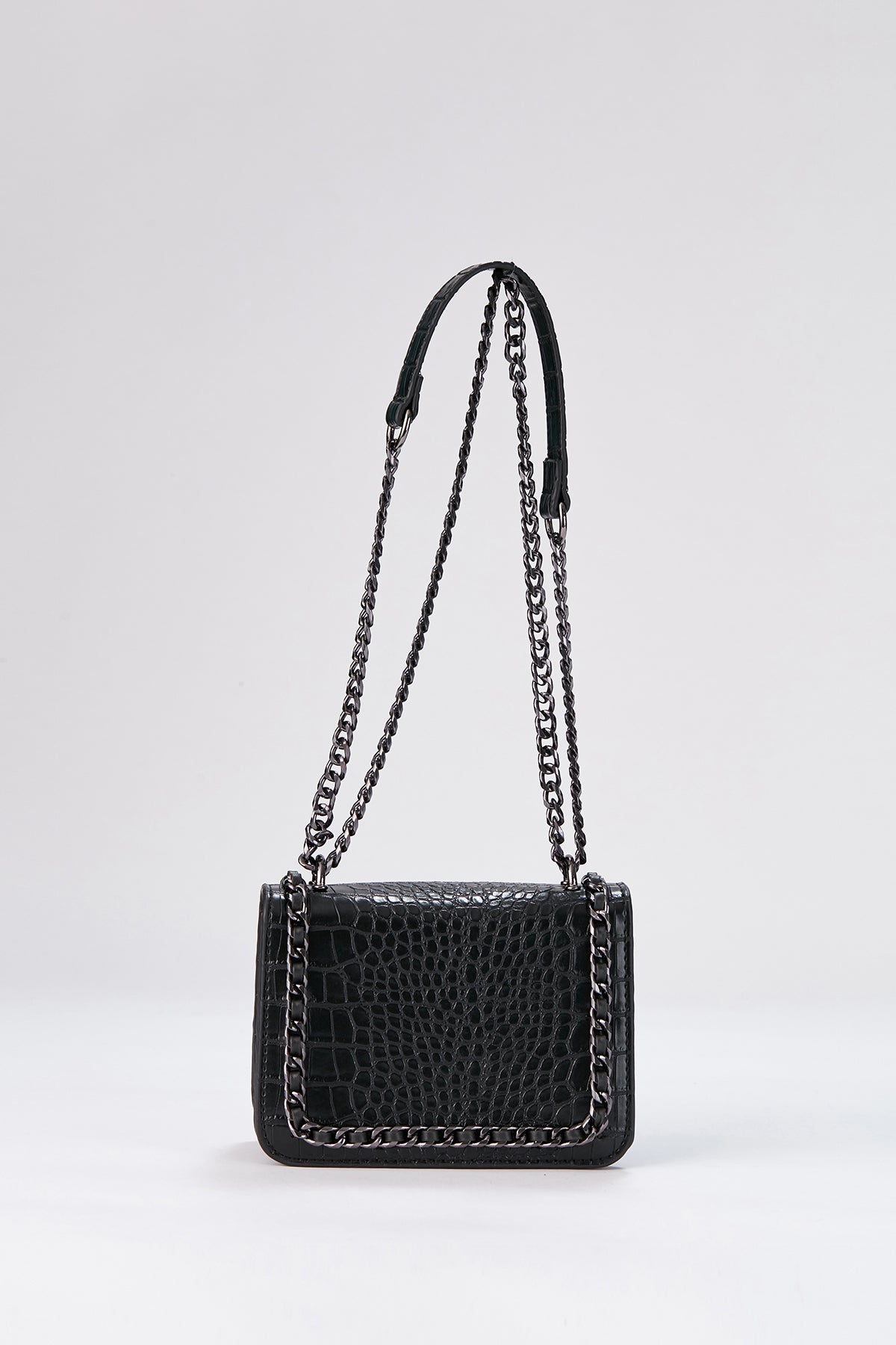 Umhängetasche mit Kroko-Kette – Schwarz
