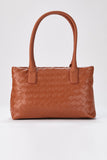 GEFLOCHTENE TASCHE AUS VEGANEM LEDER – BRAUN